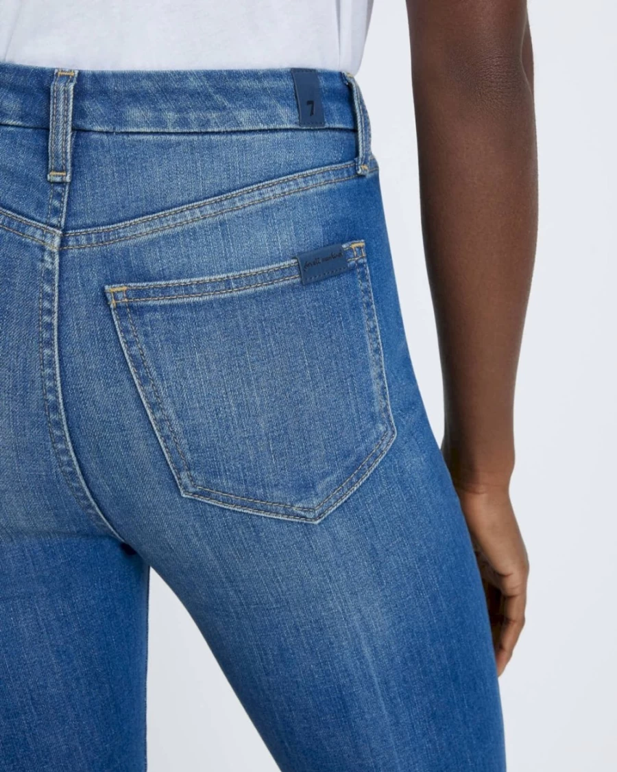 7 For All Mankind Women's Ultra High Rise Skinny Jeans with Kick Flare for Garden Party