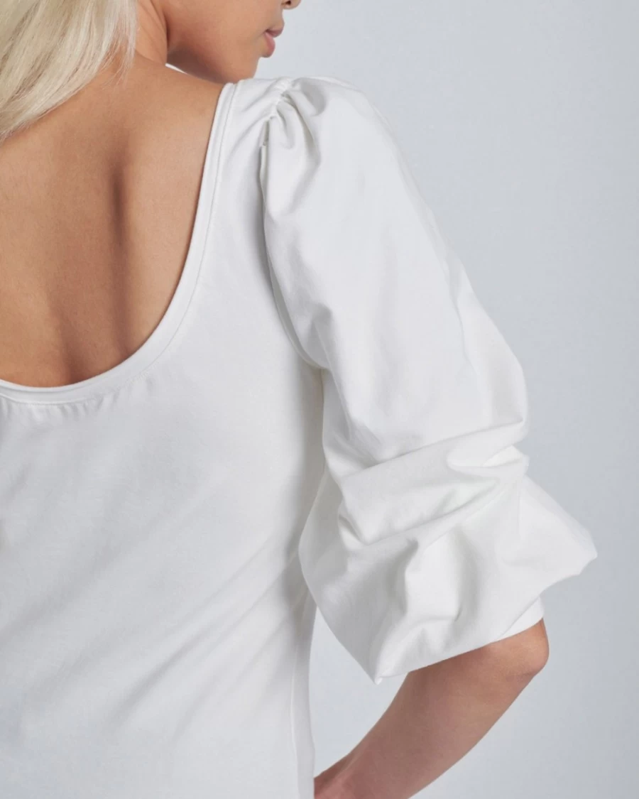 7 For All Mankind Women's Ivory Long Sleeve Scoop Neck T-Shirt