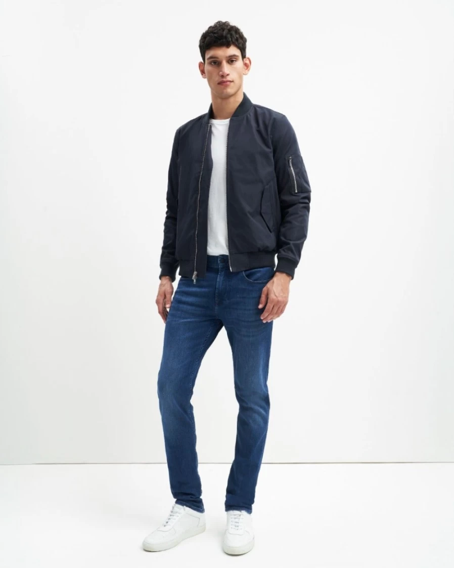 7 For All Mankind Men's Luxe Performance Slim Fit Tapered Jeans in Mid Blue