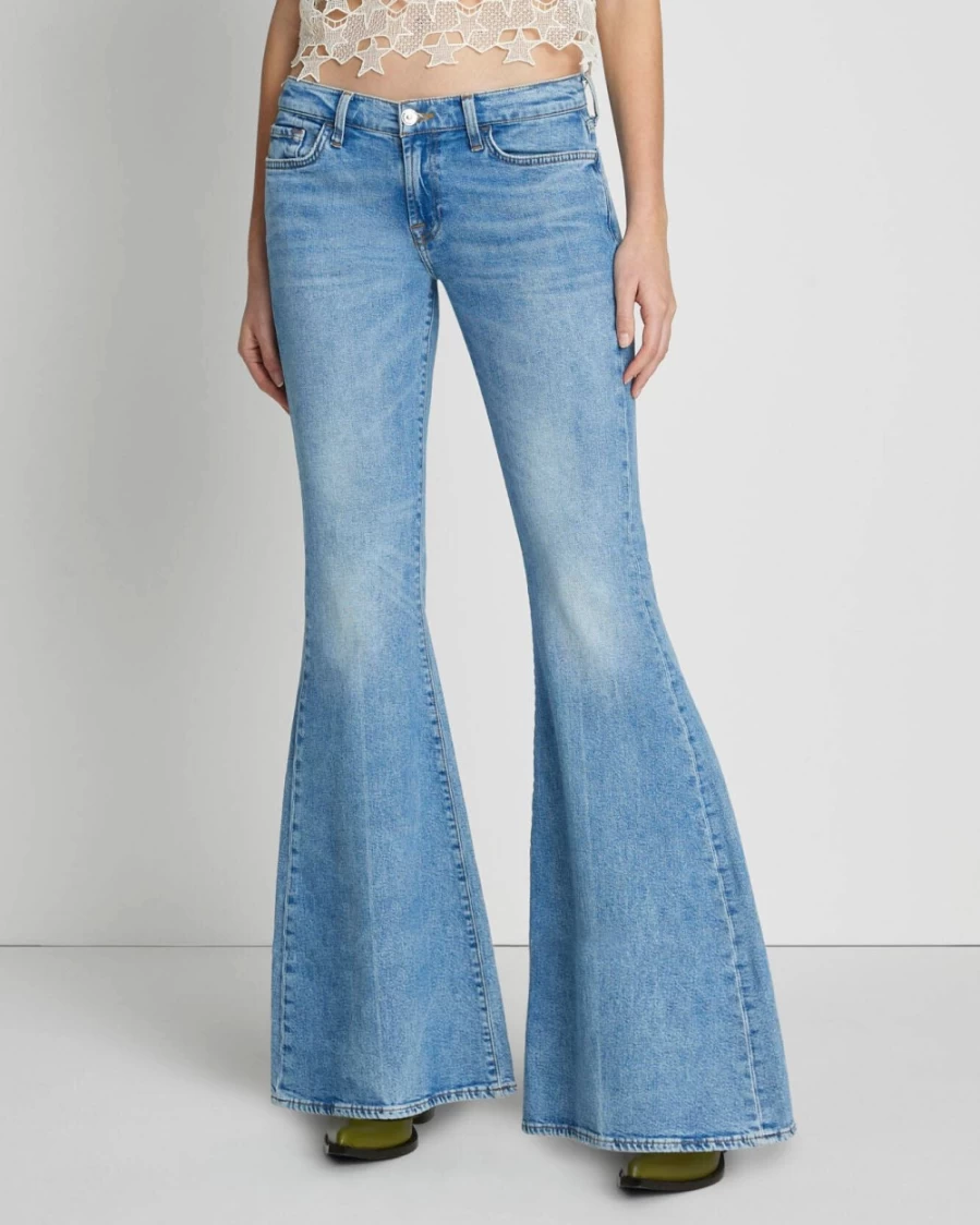 7 For All Mankind Women's Low Rise Flare Jeans in Chamberlain Wash
